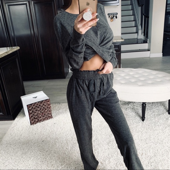 SOLD OUT - Picture 4 of 6